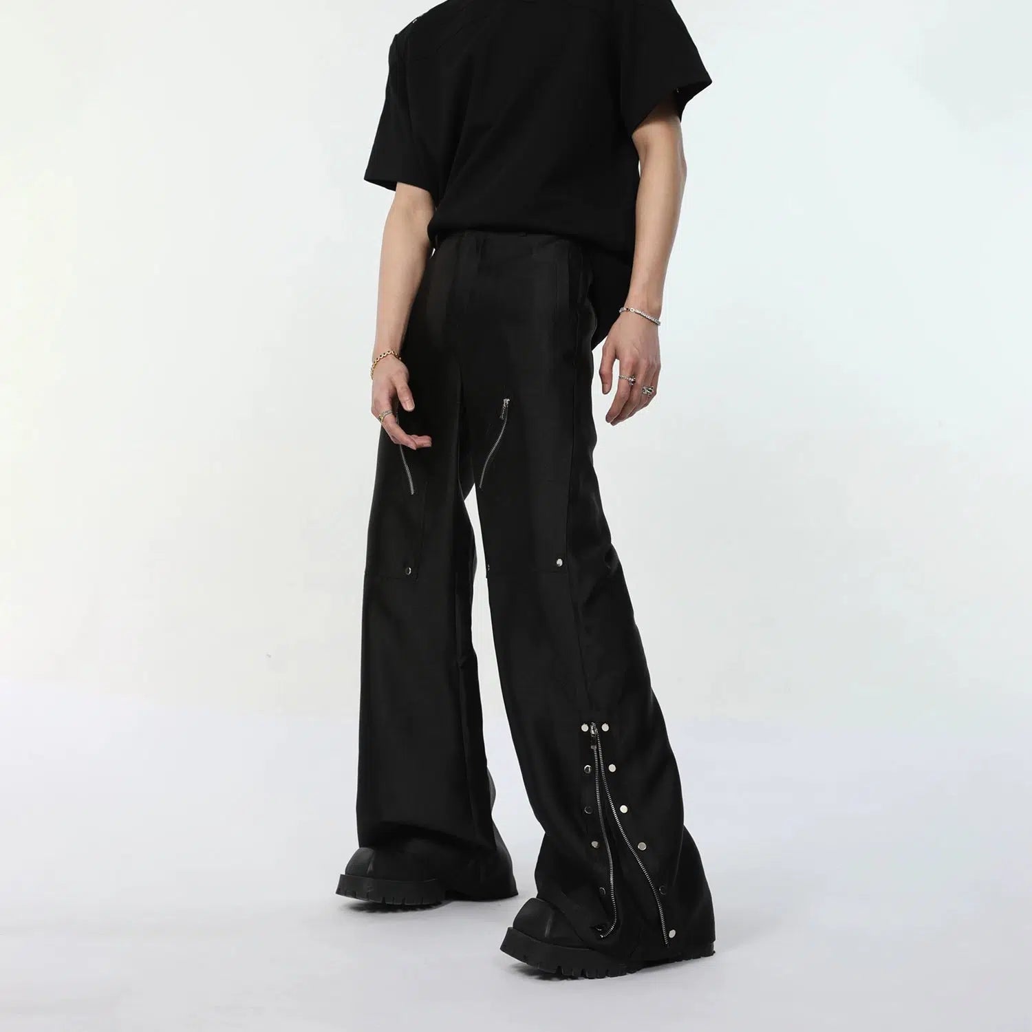 Multi-zip Straight-leg Cargo Pants