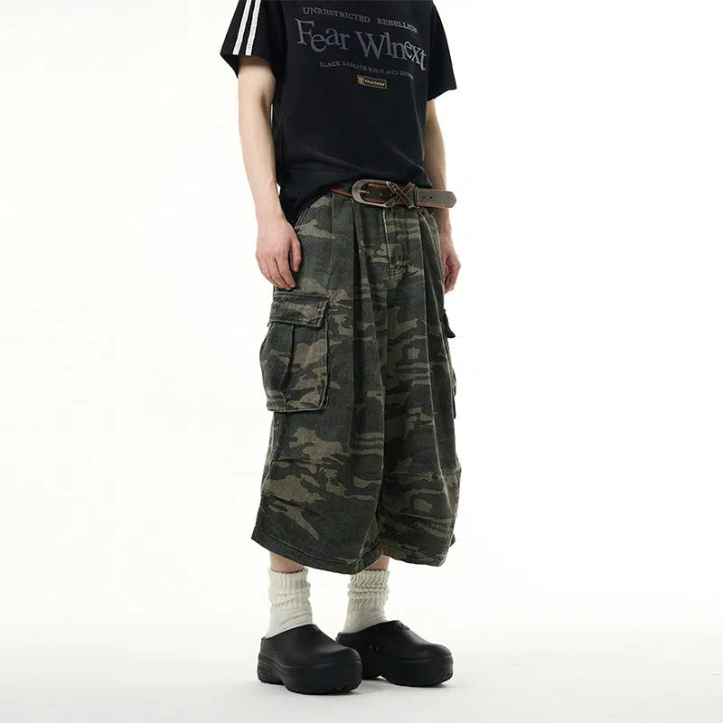 Wide-leg Camouflage Cargo Pants