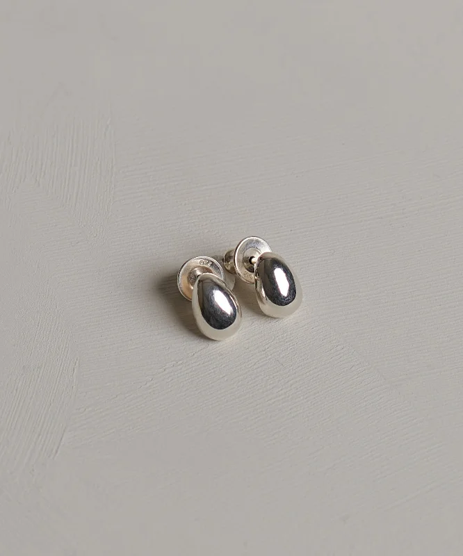 Tiny Egg Studs